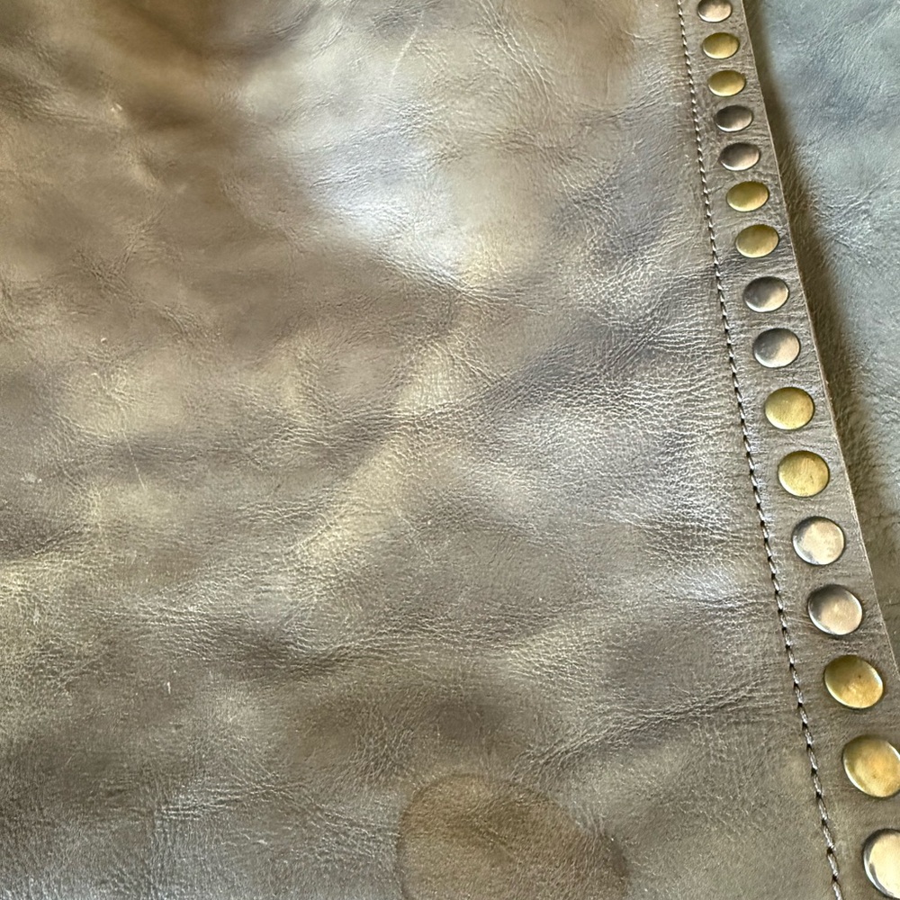 Old Trend Birch Studded Leather Tote - green - Picture 13 of 16